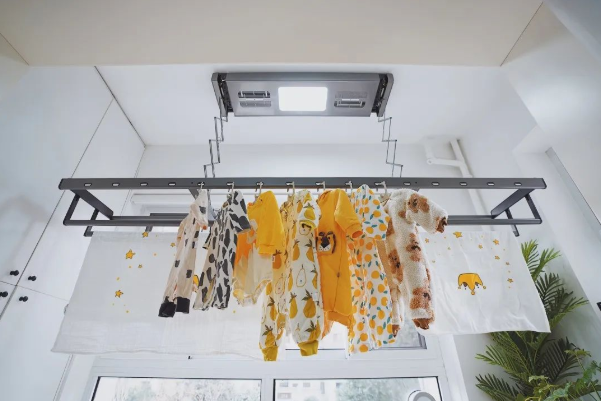 梅雨天氣，晾衣架怎么選？電動(dòng)晾衣架選購(gòu)攻略，建議收藏！